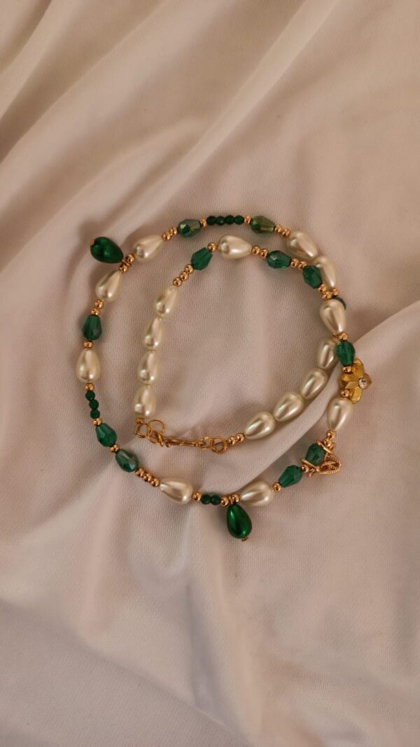 green pearl necklace