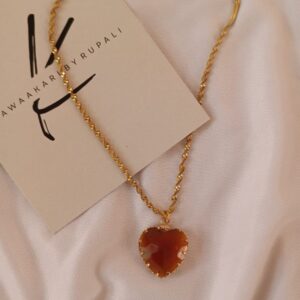 Cyra caramel necklace