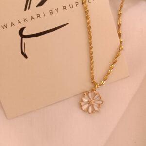 Daisy Necklace